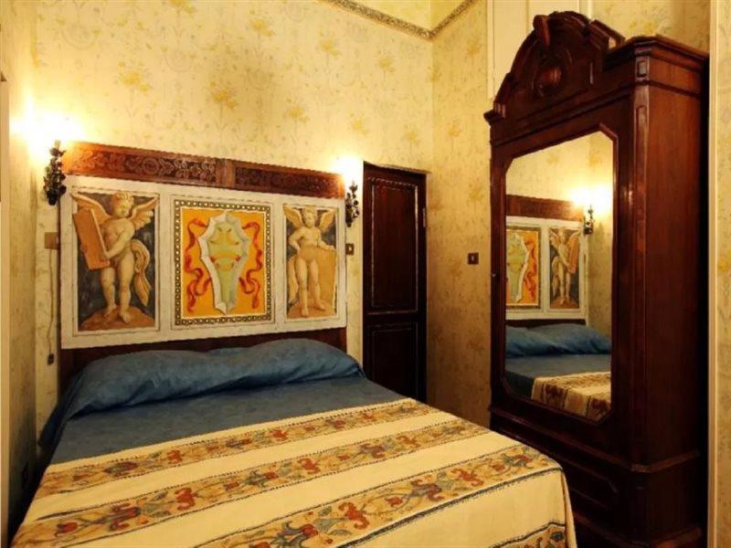 Bed and Breakfast Antica Dimora Dell'Orso Rom Exterior foto